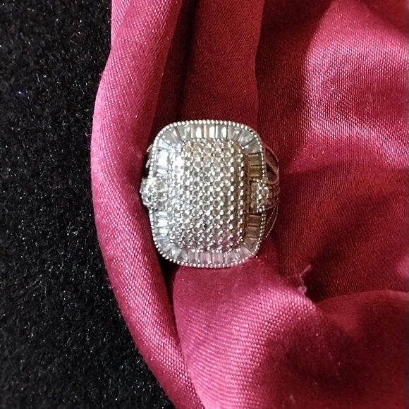 Sterling Silver CZ Ring - Picture 12 of 13